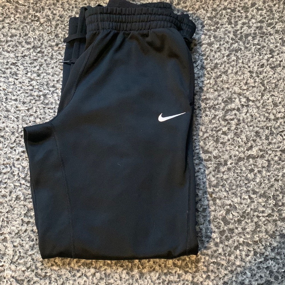 Nike Women's Therma Dri-FIT Classic Training Pants